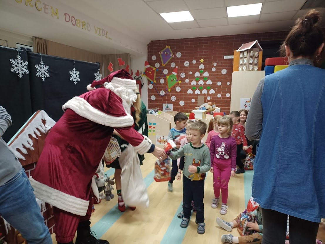 IMG 2f871c529663f8267be1088f643db4ec V