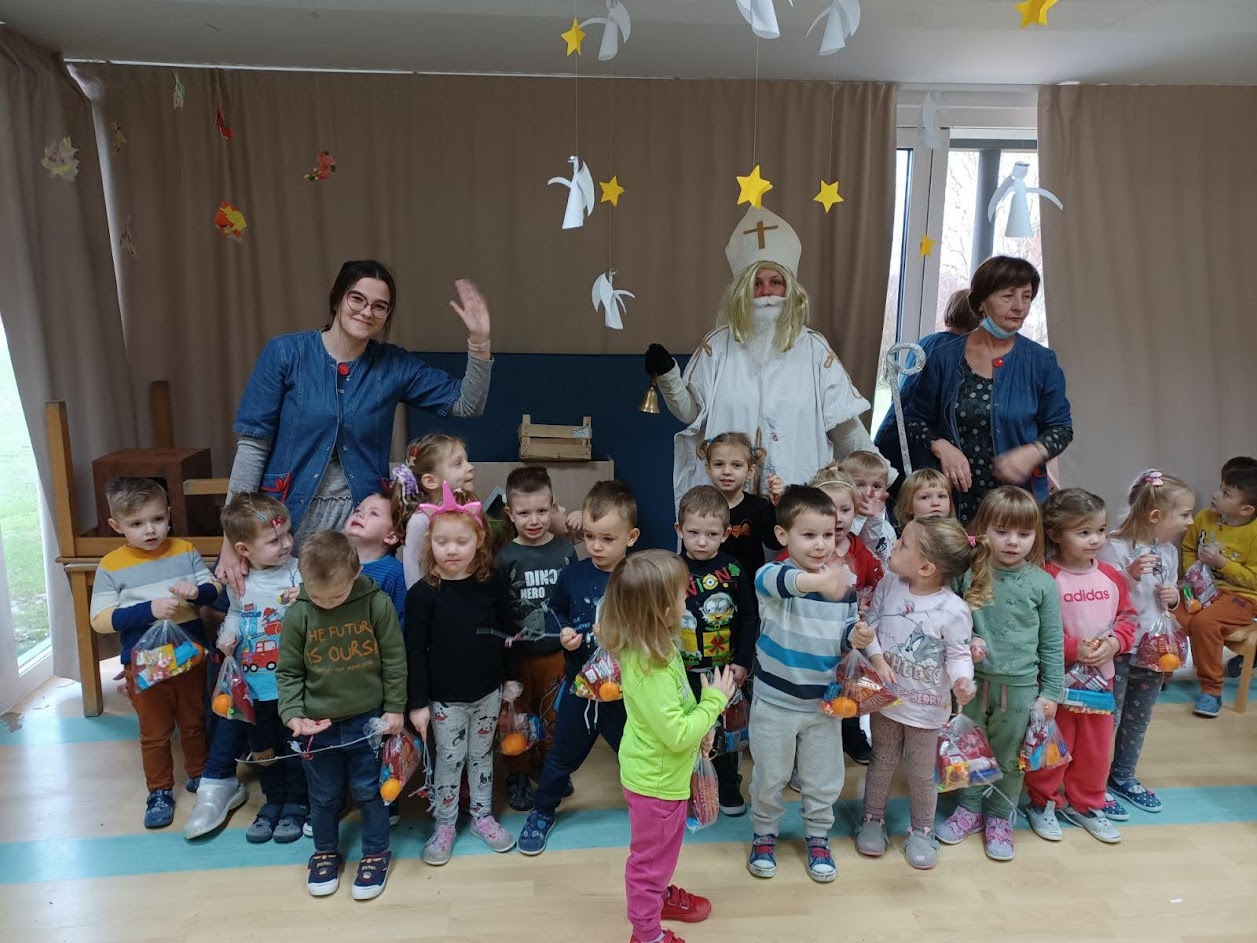 IMG 6fc9ed0ddfe142f0ae52082174bed913 V