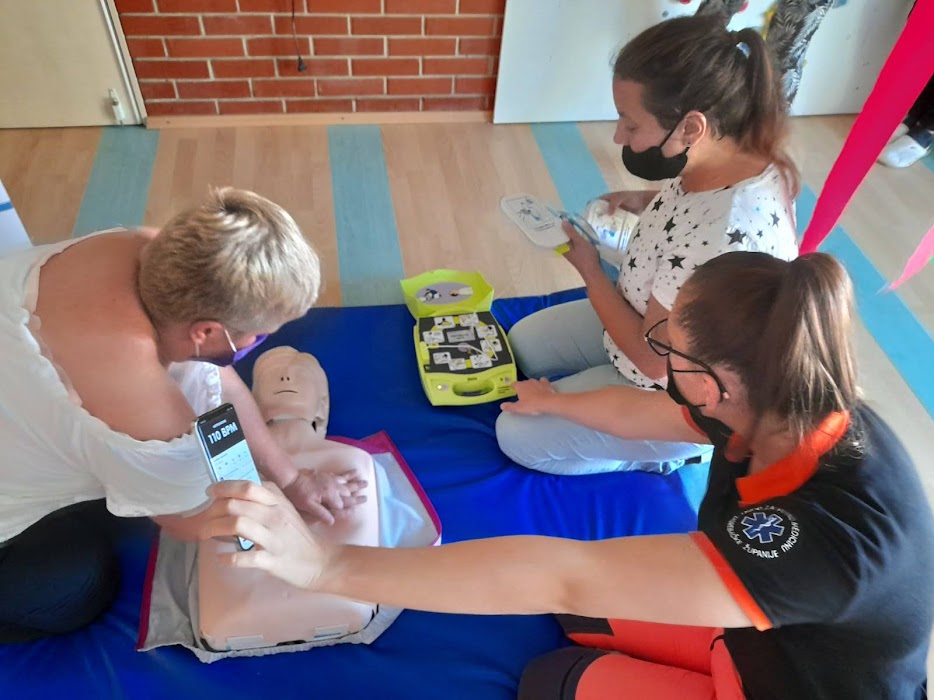 IMG 7c1dfe2370533ce808f9e937bf9e4346 V