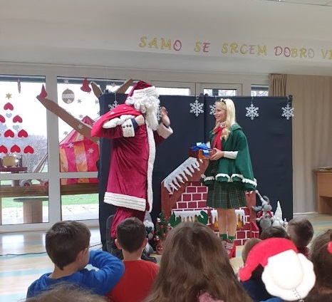 IMG a1a1227c9d3585228cee101a70de2b18 V